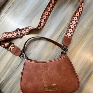 Wrangler Tan Shoulder Bag with Patterned Strap